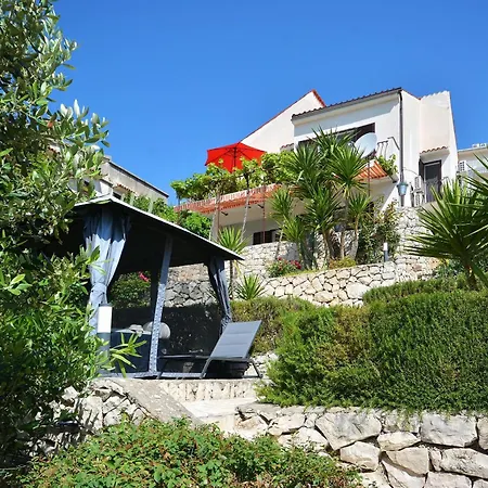 House Sreca Semesterbostad