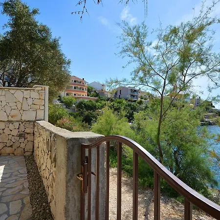 Semesterbostad House Sreca